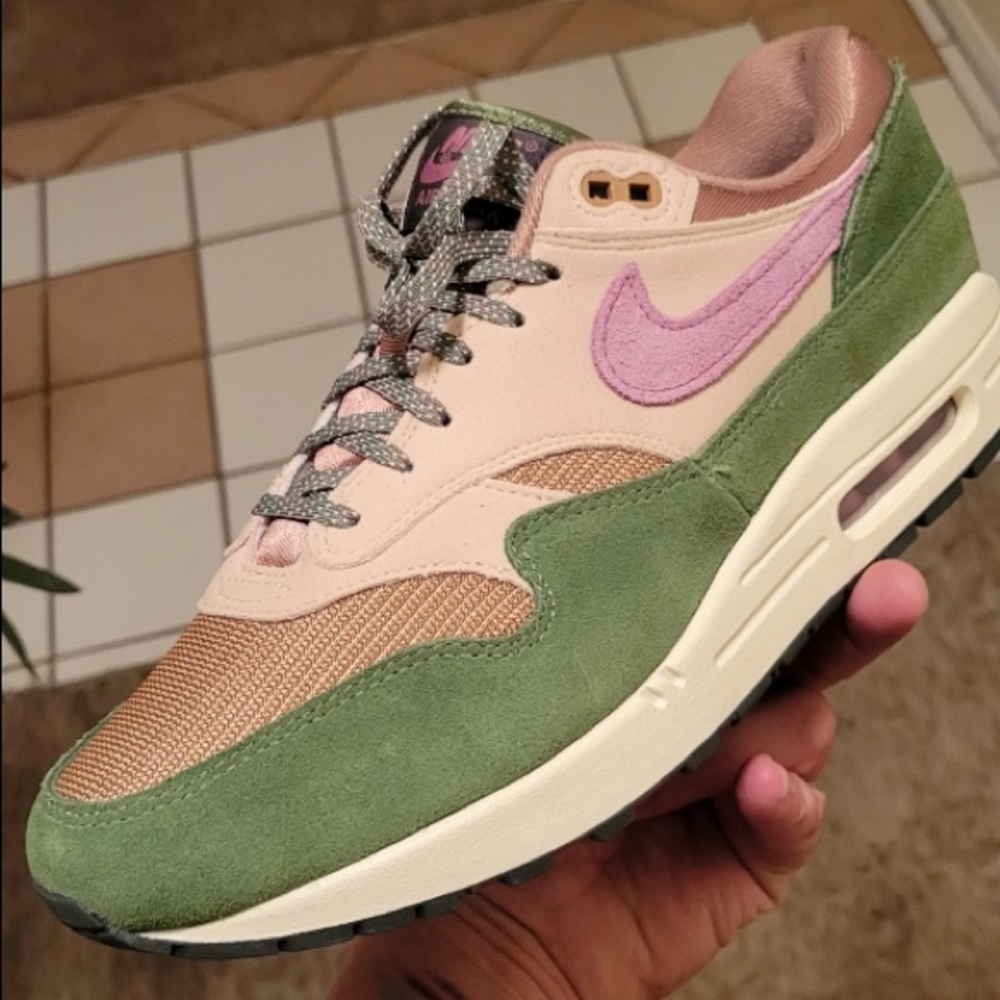 Verified Nike Air Max 1. Men’s size 8.5